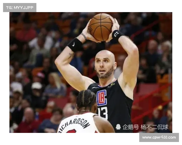 杨瀚森联手戈塔特掩护配合惊艳全场或成开拓者新赛季致胜法宝