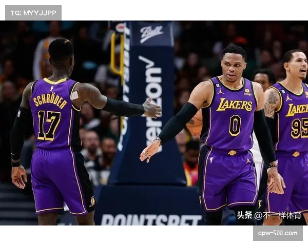 国王全新阵容震撼登场威少联手拉文德罗赞冲击西部强权